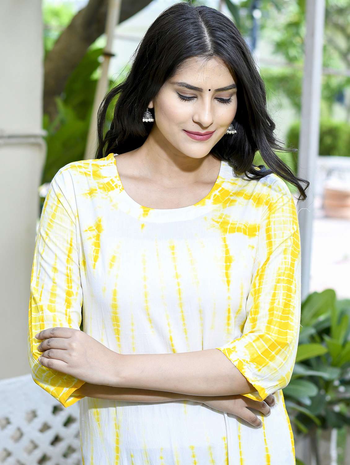 women tie & dye printed three quarter sleeve straight kurta - 22094174 -  Standard Image - 1