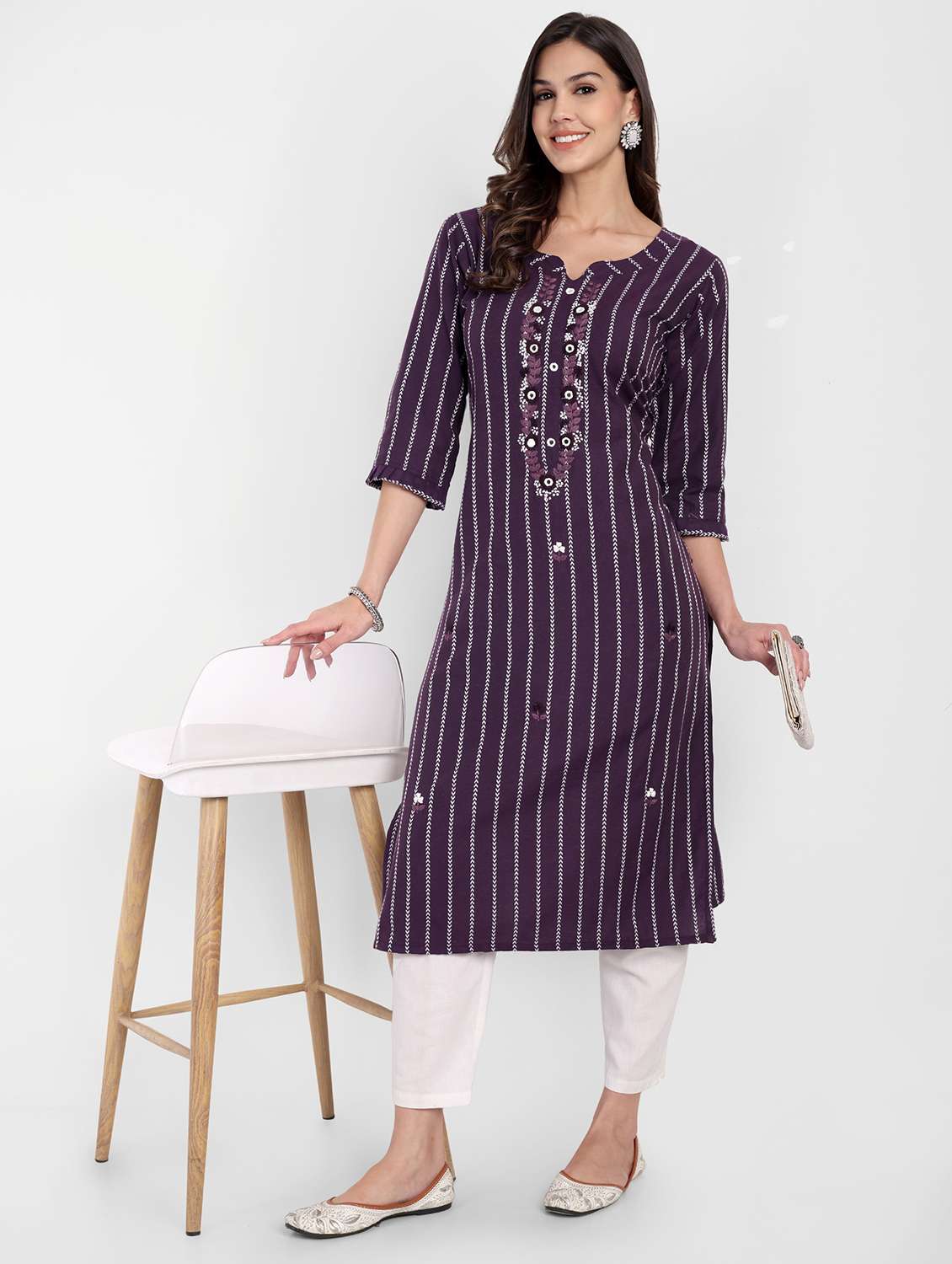 women embroidered three quarter sleeve straight kurta - 22094209 -  Standard Image - 4
