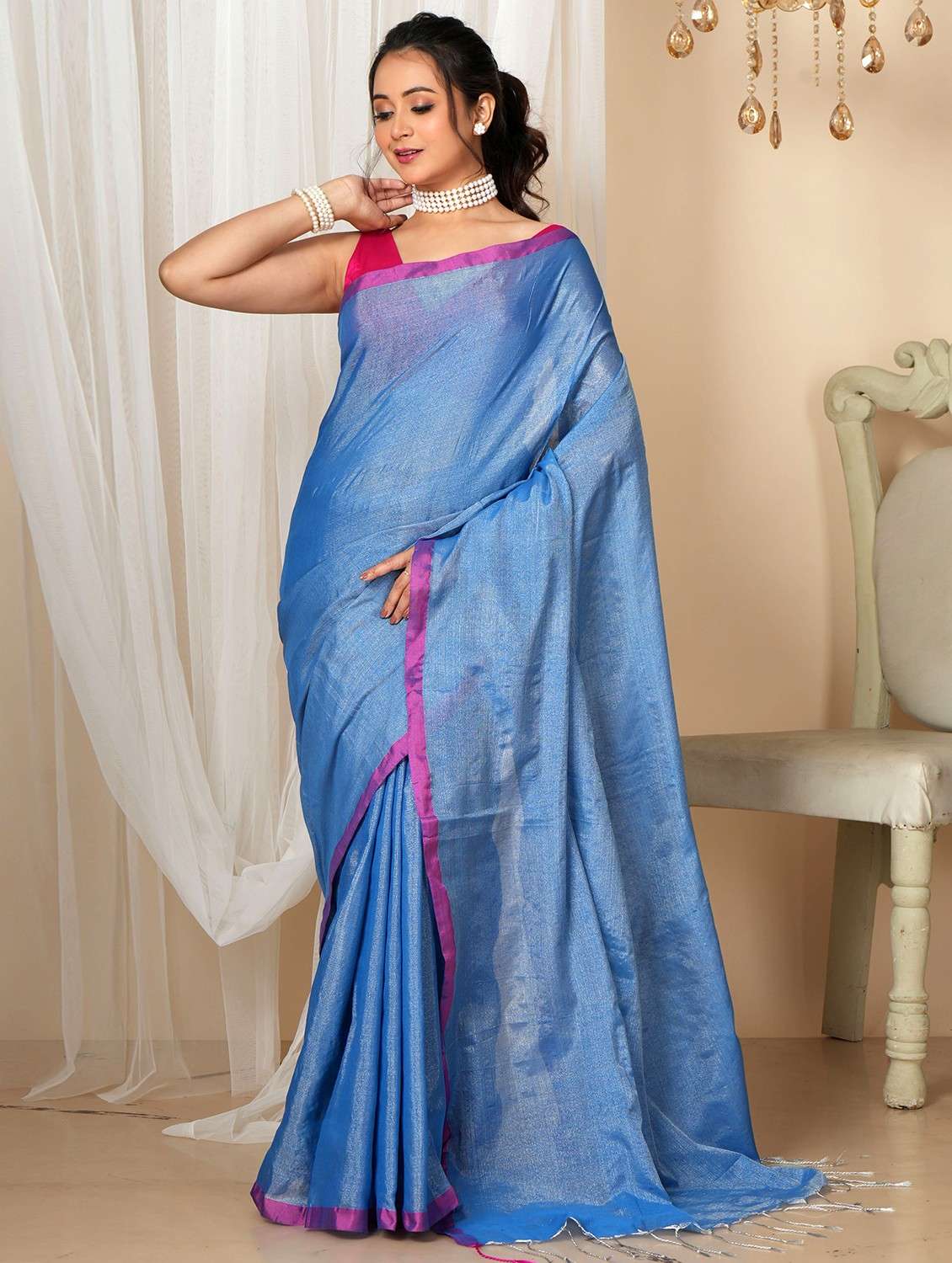 women solid handloom saree with blouse - 22094451 -  Standard Image - 1