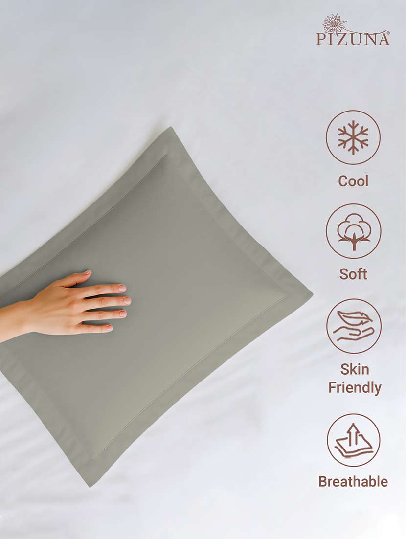 pack of 2 solid pillow - 22100896 -  Standard Image - 4