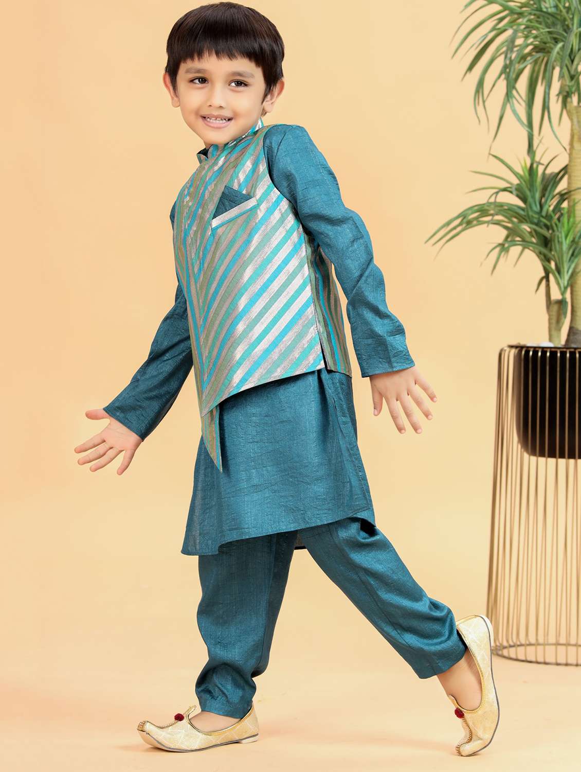 boys long sleeve kurta pyjama with jacket set - 22100907 -  Standard Image - 4