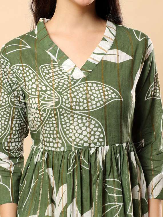 women printed three quarter sleeve flared top - 22100936 - Standard Image - 4