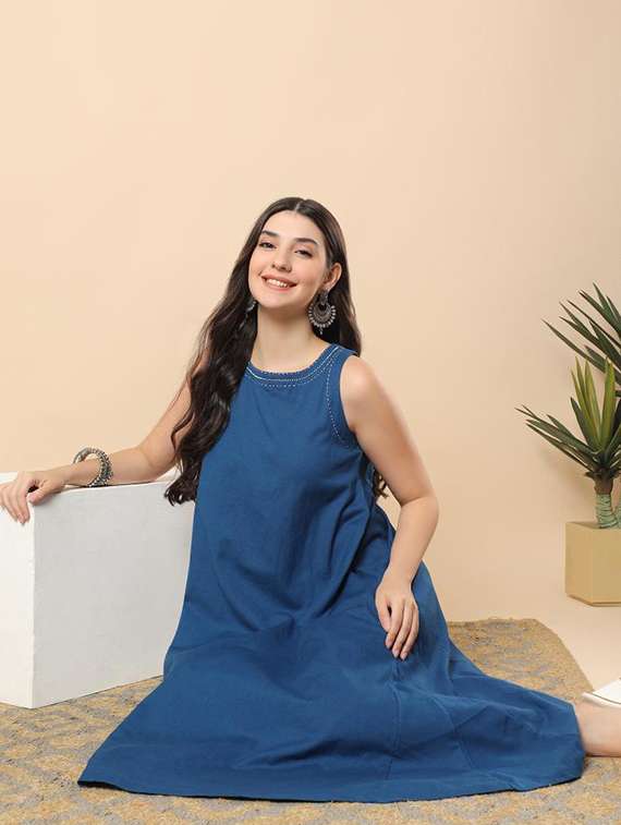 women solid round neck kurta pant set - 22100968 - Standard Image - 4