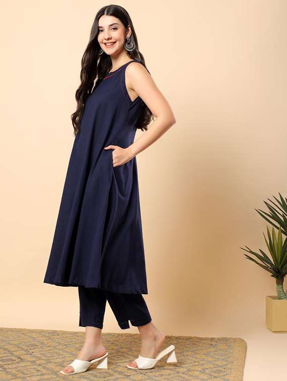 women solid round neck kurta pant set - 22100969 -  Standard Image - 1