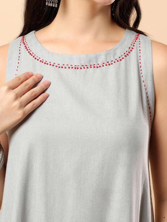 women solid round neck kurta pant set - 22100974 -  Standard Image - 4