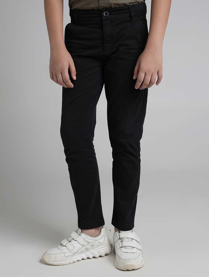 boys solid mid rise chinos