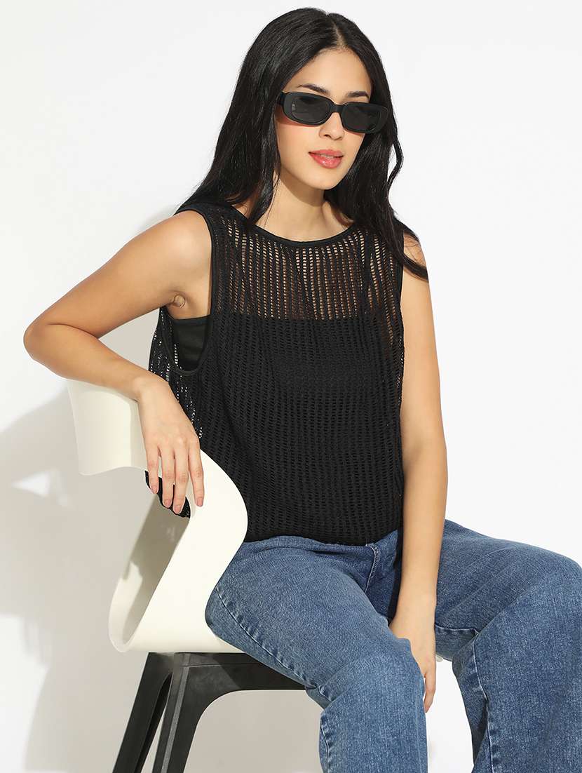 women solid sleeveless crochet top