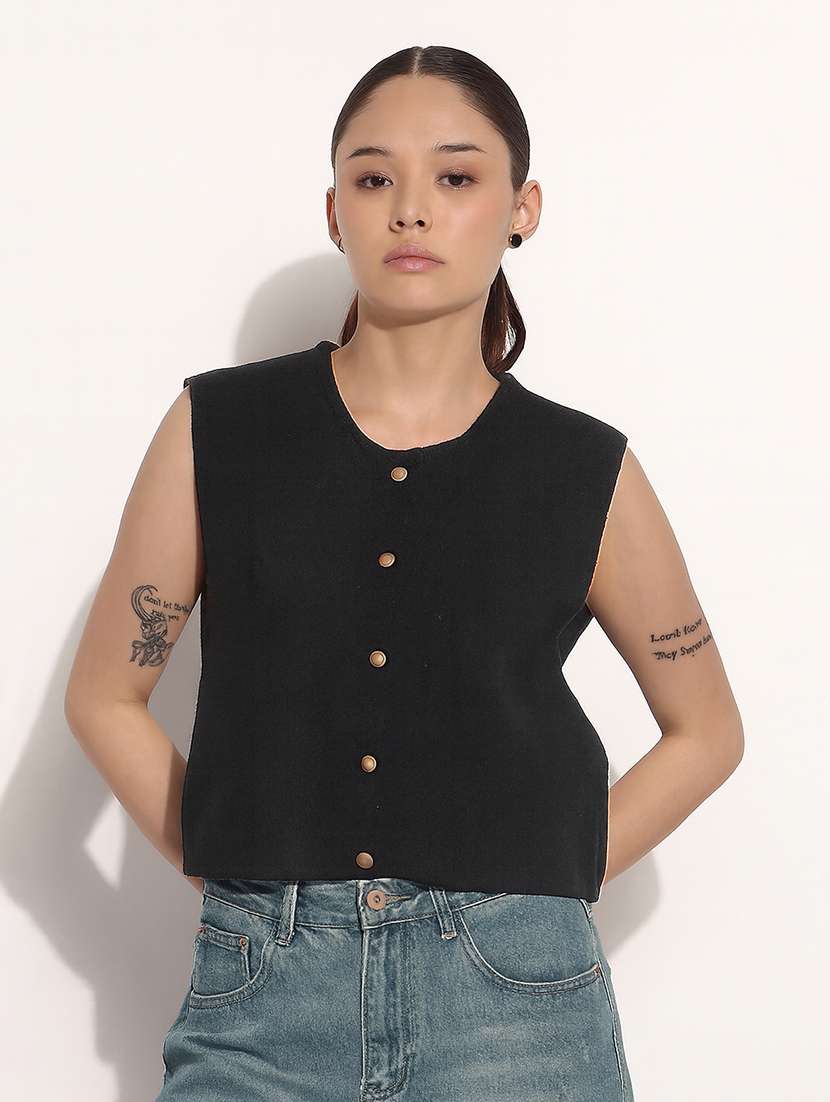 women black solid sleeveless crop top - 22101948 -  Standard Image - 1