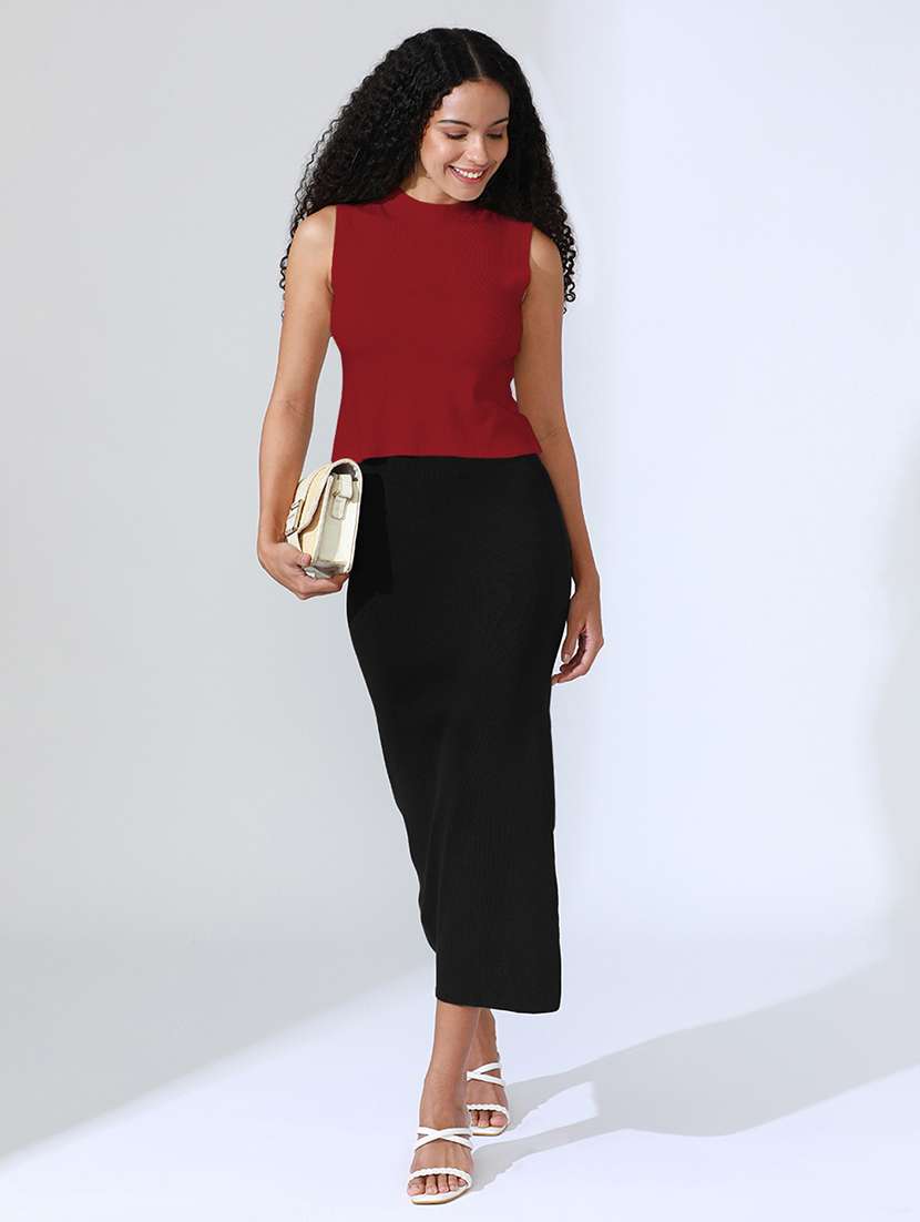 women solid mock neck sleeveless top - 22101953 - Standard Image - 4