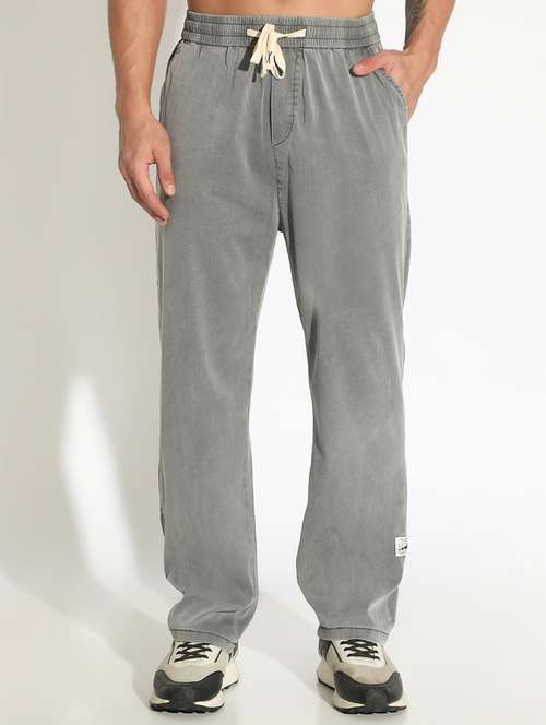 men solid low rise flat front casual trouser - 22102180 - Standard Image - 0
