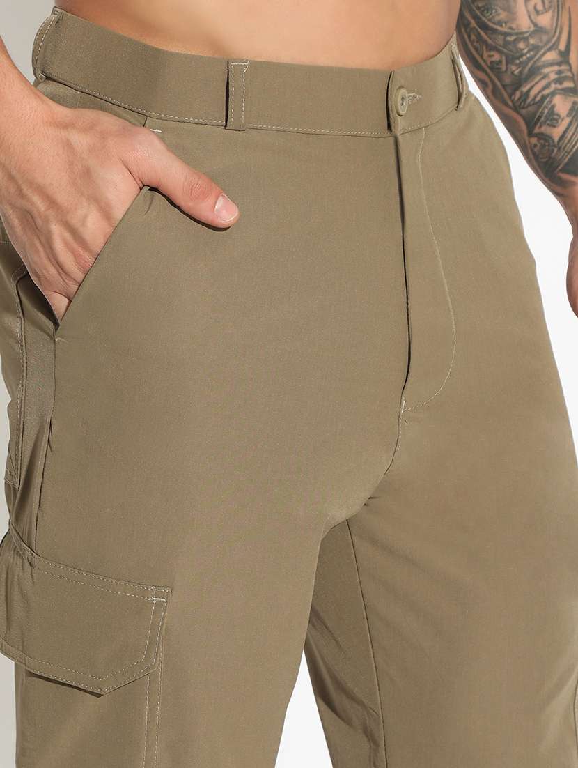 men solid low rise regular fit cargo - 22102185 -  Standard Image - 4