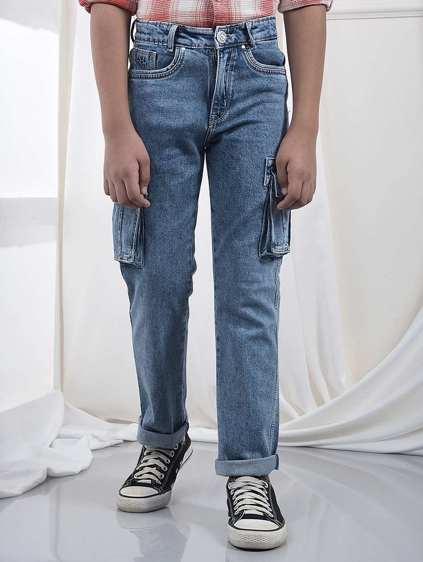 boys solid mid rise slim fit cargo