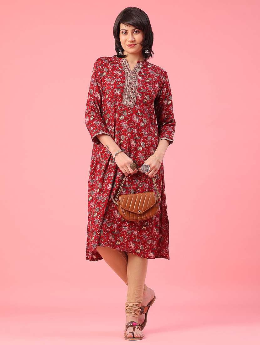 women floral printed three quarter sleeve straight kurta - 22102870 -  Standard Image - 1