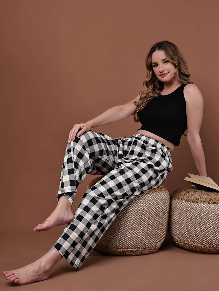 women pack of 2 printed mid rise loungewear pyjama - 22103012 - Standard Image - 4