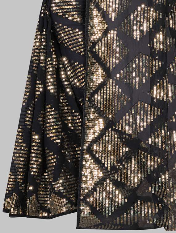 women solid with work embellished saree with blouse - 22103207 - Standard Image - 4