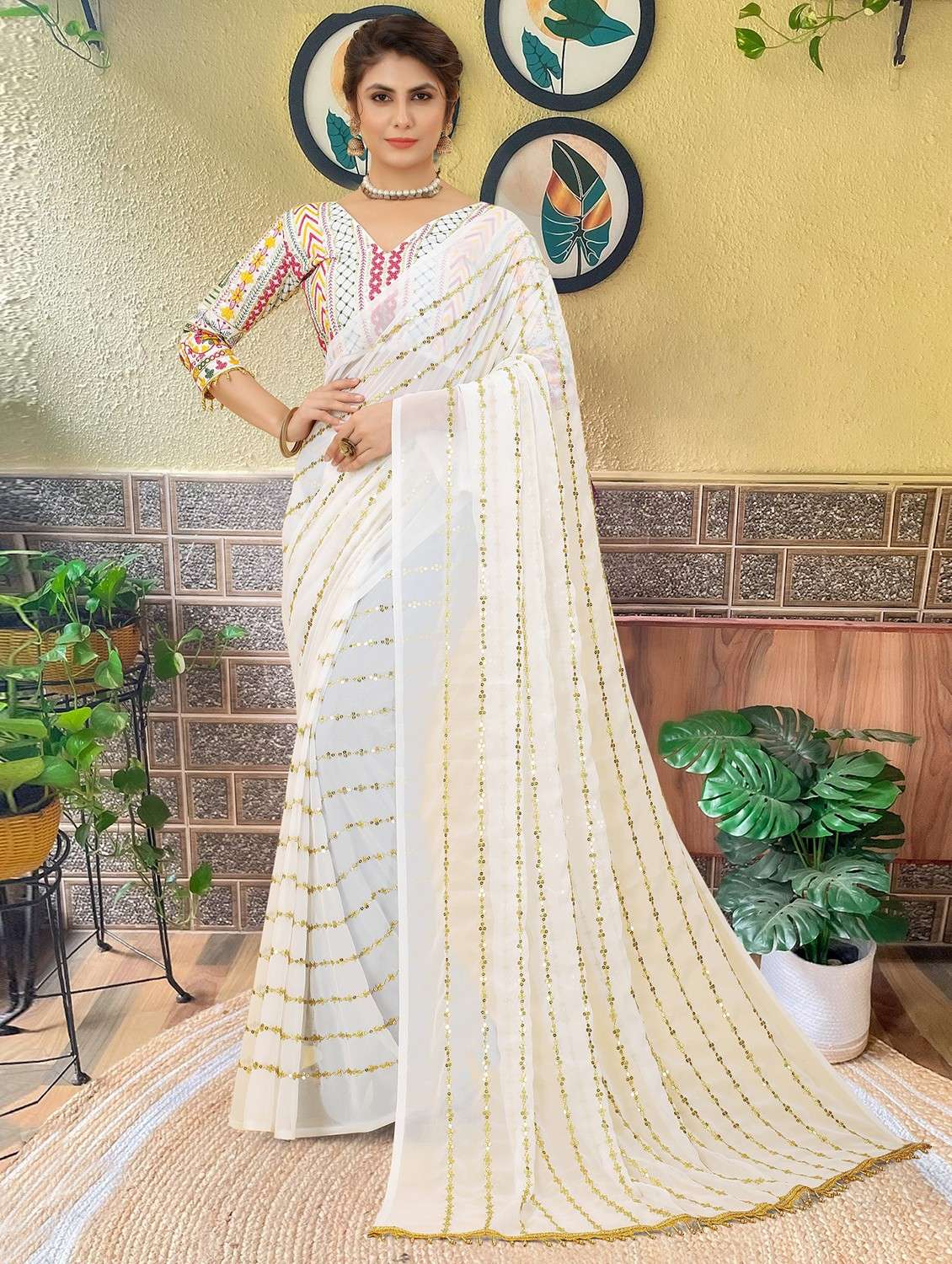 women solid with work embellished saree with blouse - 22103280 -  Standard Image - 1