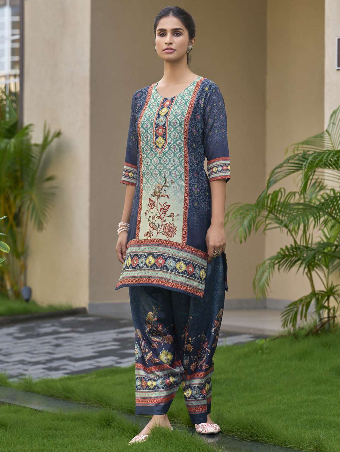 women printed three quarter sleeve ethnic co-ord set - 22103957 - Standard Image - 1