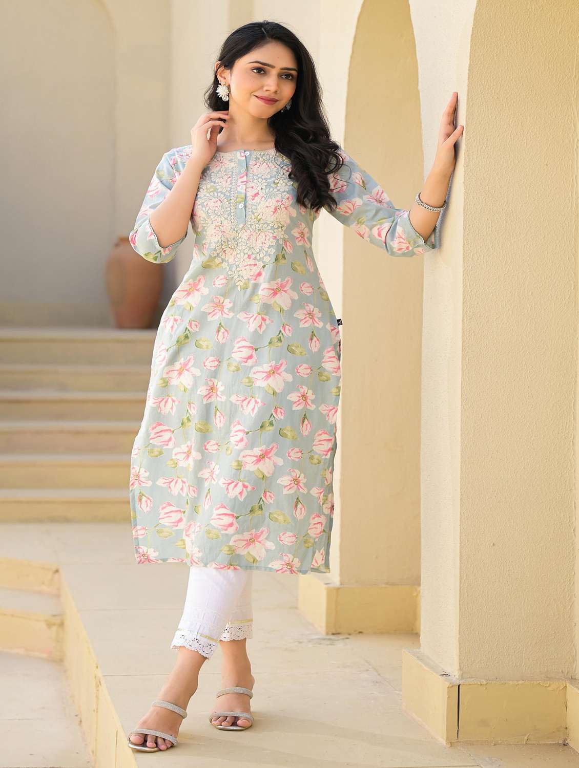women floral three quarter sleeve straight kurta - 22105349 -  Standard Image - 1