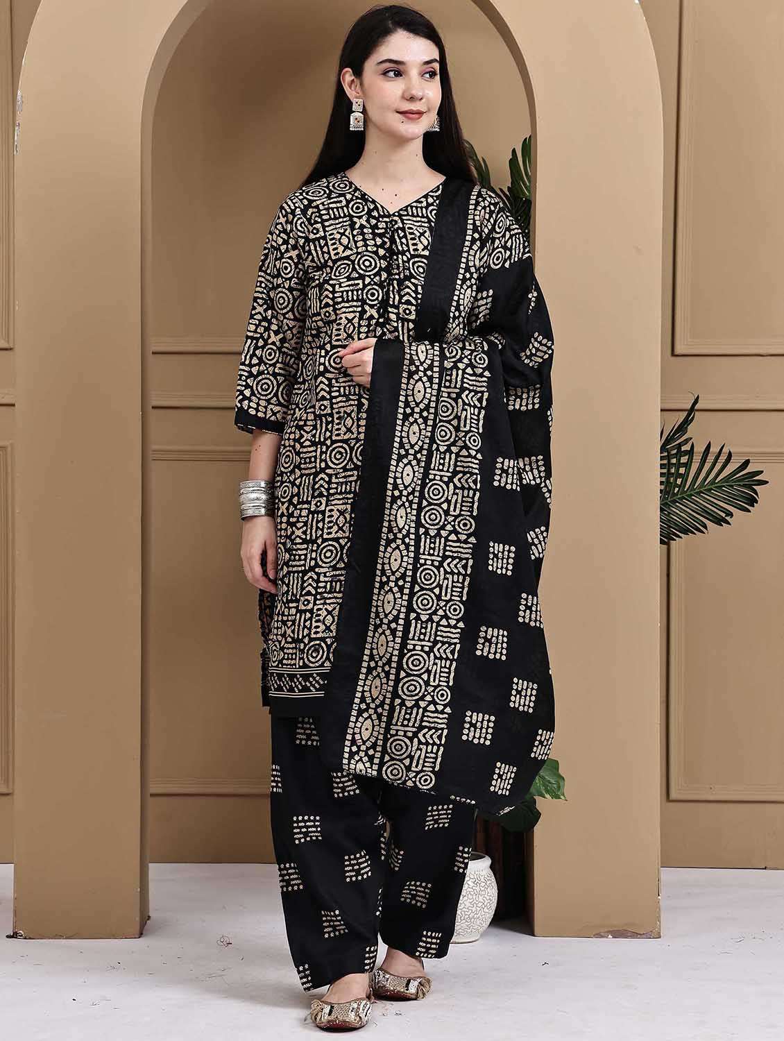 women printed three quarter sleeve kurta salwar with dupatta set - 22105889 -  Standard Image - 1