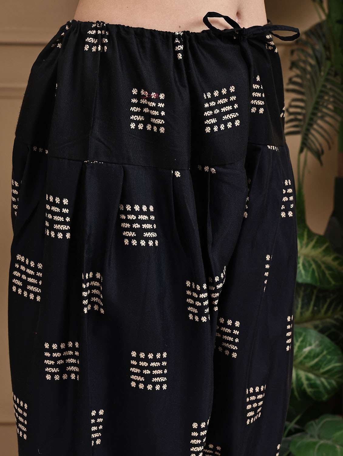 women printed three quarter sleeve kurta salwar with dupatta set - 22105889 -  Standard Image - 4