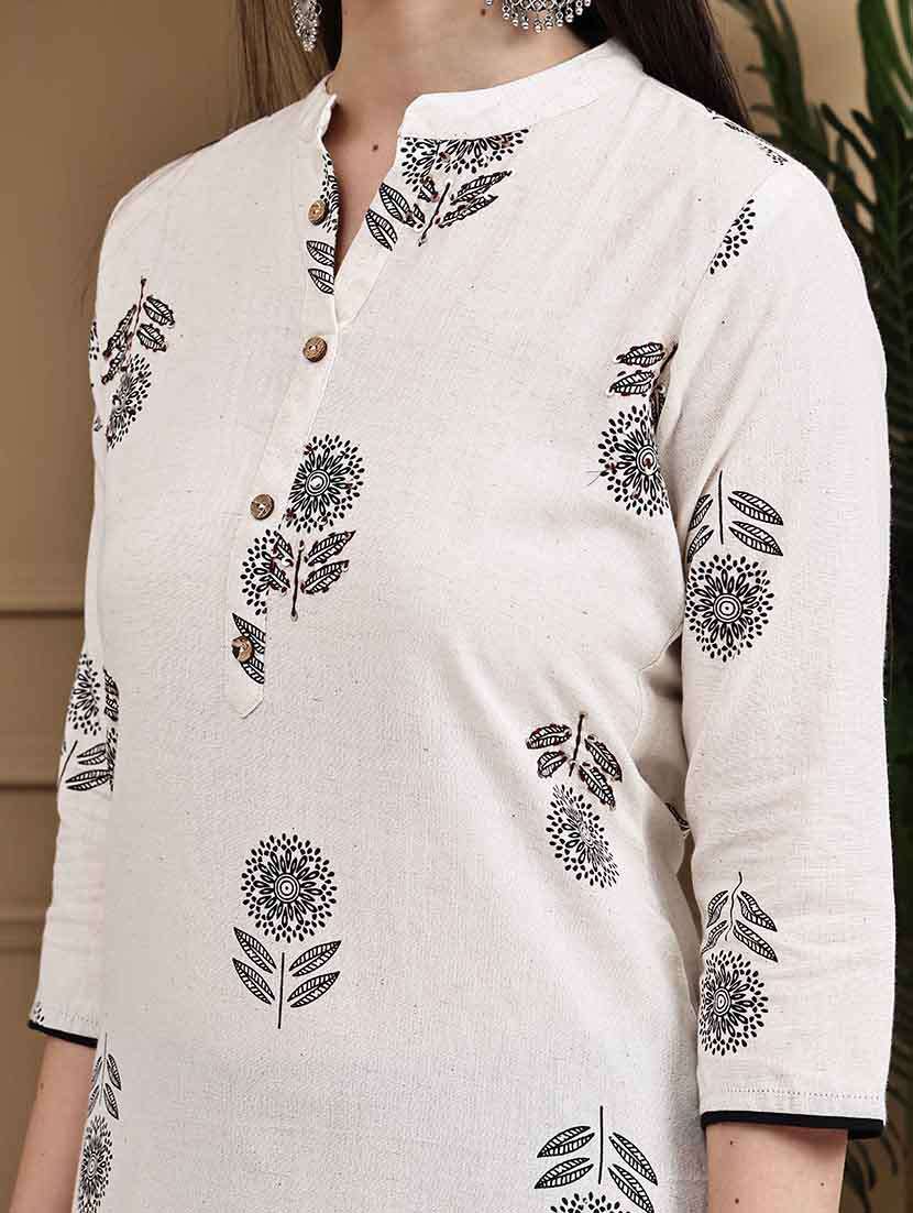 women three quarter sleeve straight kurta - 22105901 - Standard Image - 4