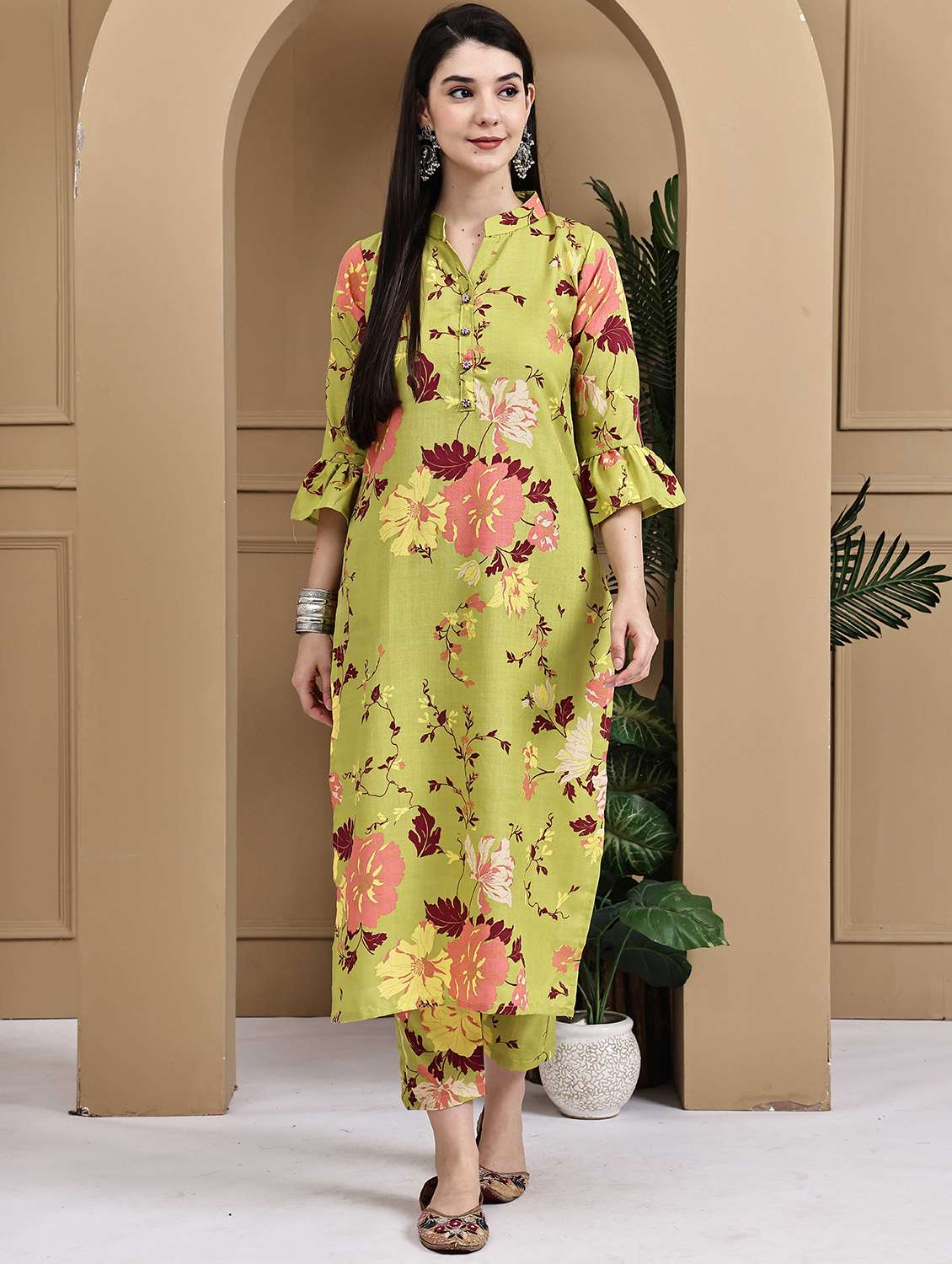 women floral three quarter sleeve kurta pant set - 22105923 -  Standard Image - 1