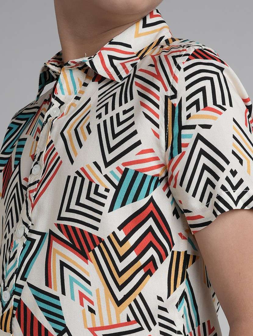 boys printed short sleeve collared shirt - 22106316 - Standard Image - 4