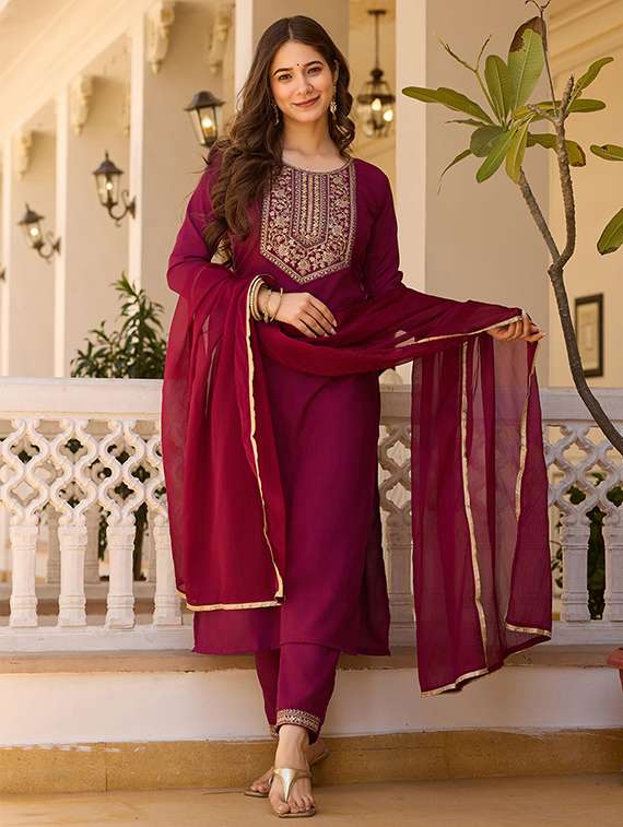 women embroidered three quarter sleeve kurta pant with dupatta set