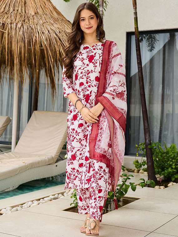 women floral three quarter sleeve kurta pant with dupatta set - 22106392 -  Standard Image - 1