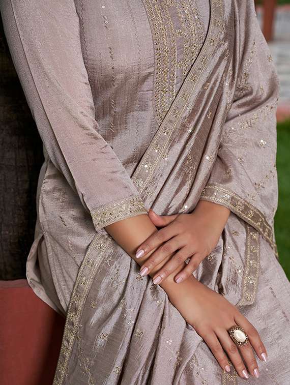 women embroidered three quarter sleeve kurta pant with dupatta set - 22106396 - Standard Image - 4