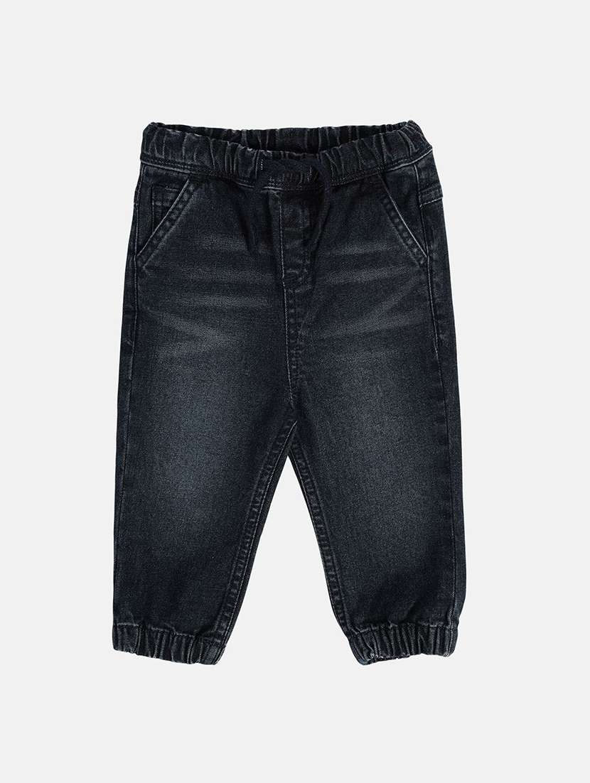 boys solid mid rise denim jogger