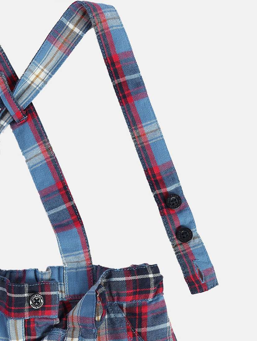 kids printed shirt with dungree set - 22107043 -  Standard Image - 4