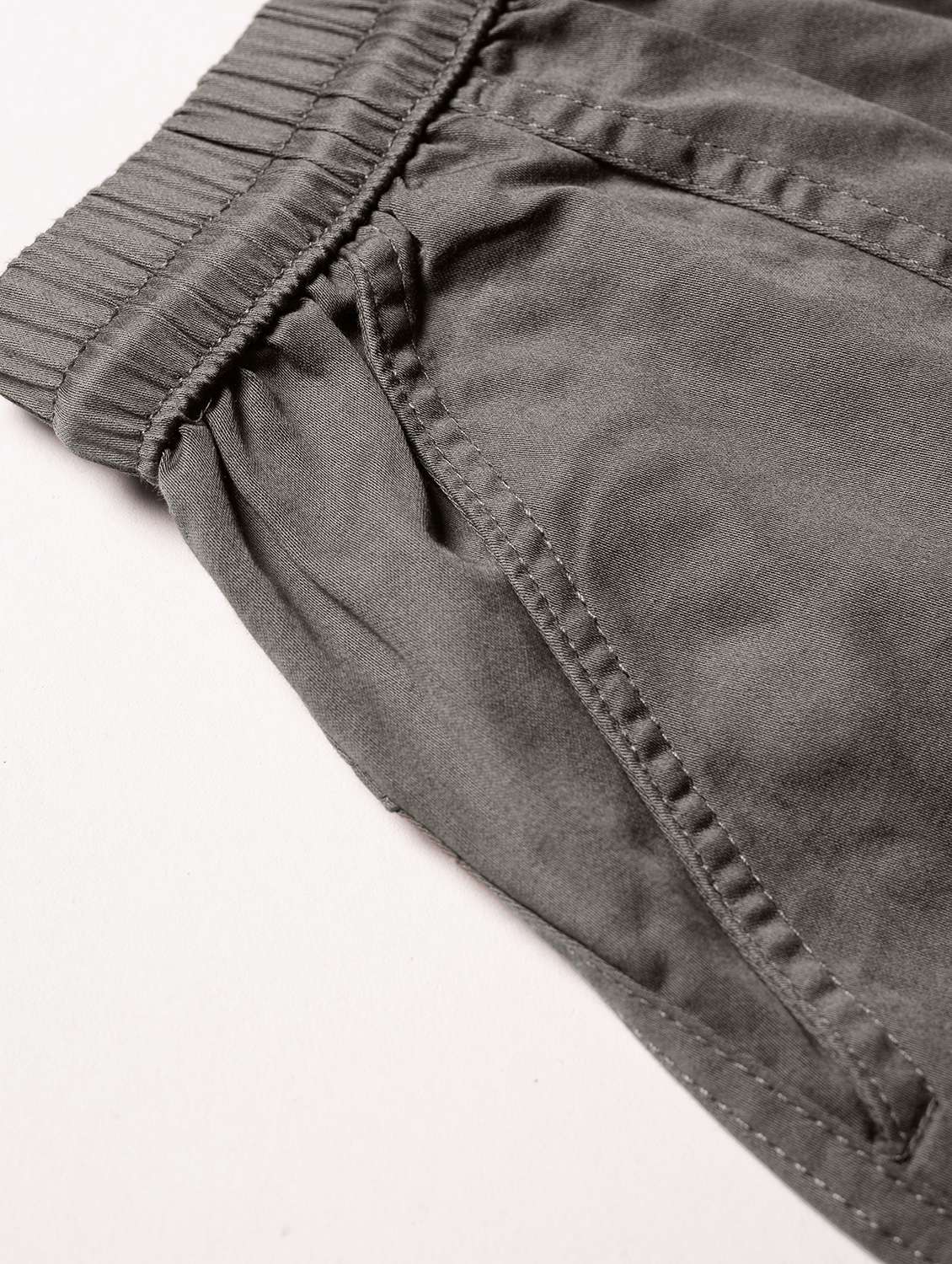 men solid mid rise regular fit cargo - 22107383 -  Standard Image - 4