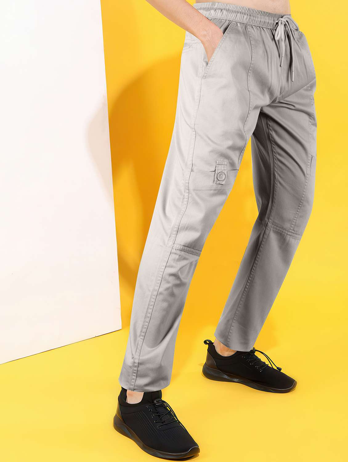 men solid mid rise regular fit cargo - 22107386 -  Standard Image - 1