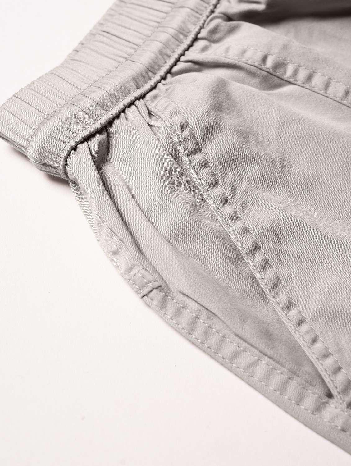 men solid mid rise regular fit cargo - 22107386 -  Standard Image - 4