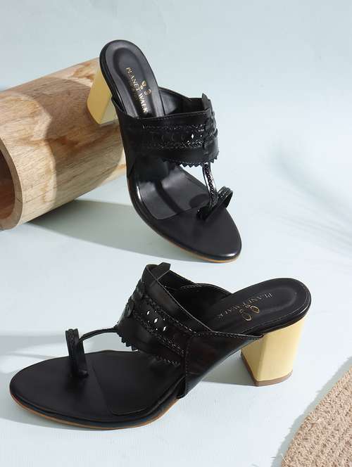 women solid one toe block heel sandal - 22107404 -  Standard Image - 0