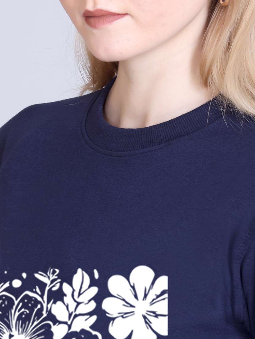 women printed long sleeve cropped sweatshirt - 22107449 -  Standard Image - 4