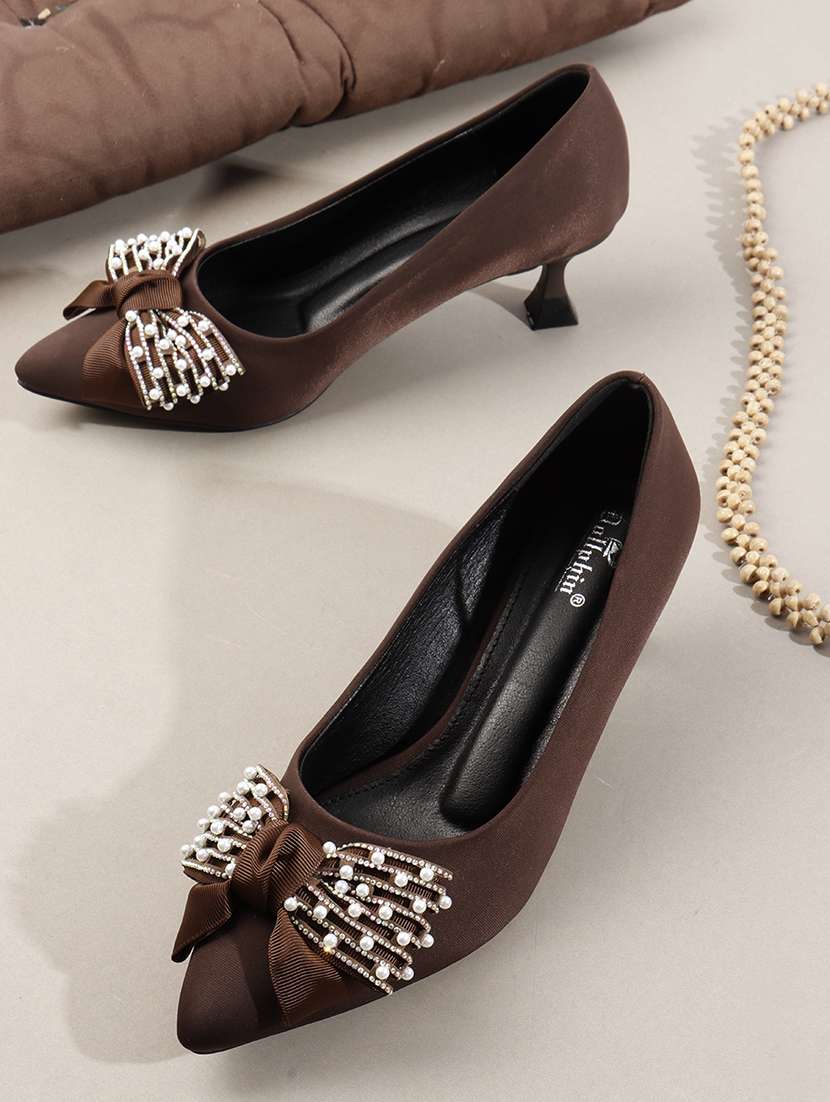 women brown slip on pump