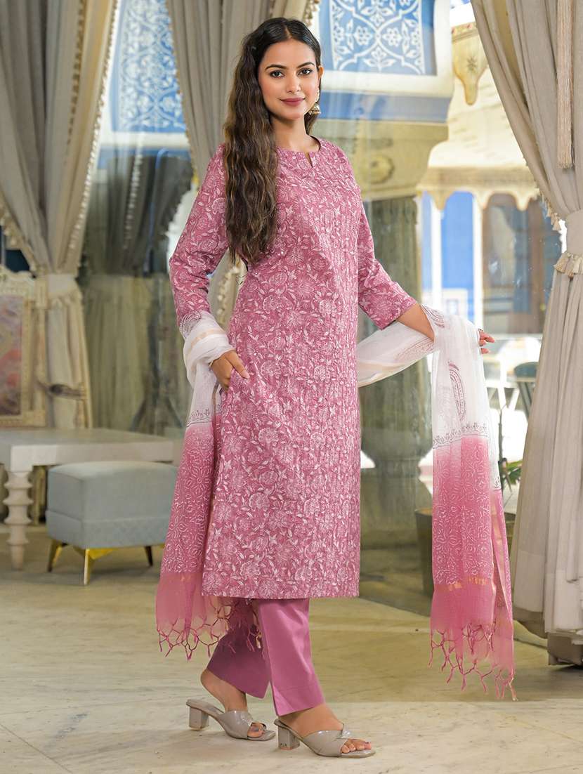 women floral printed three quarter sleeve kurta pant with dupatta set - 22107699 -  Standard Image - 4