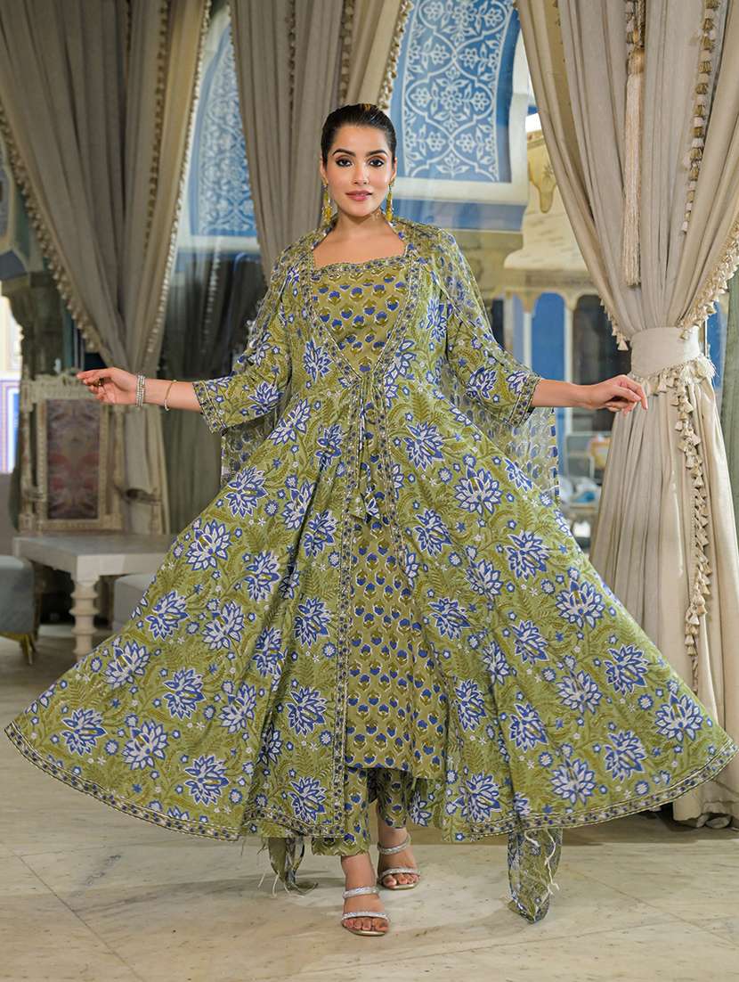 women floral three quarter sleeve kurta pant with dupatta set - 22107709 -  Standard Image - 1