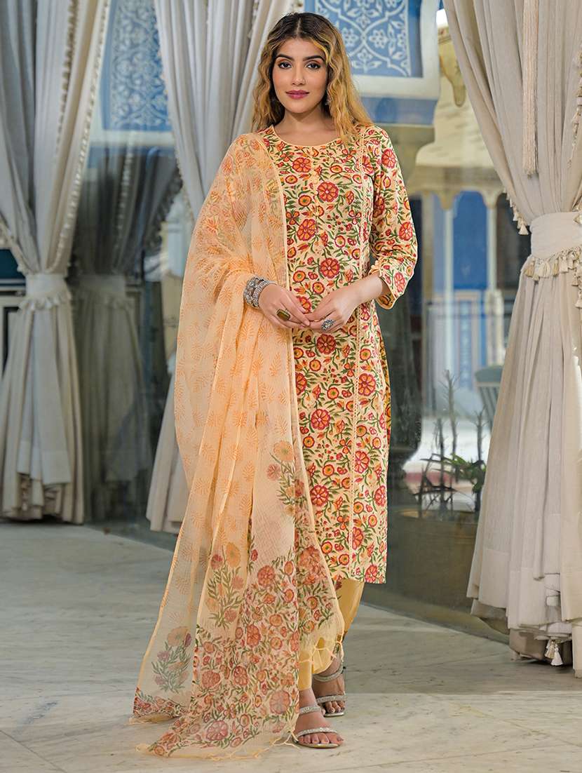 women floral three quarter sleeve kurta pant with dupatta set