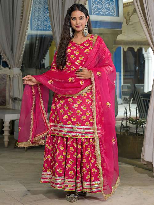 women floral three quarter sleeve kurta skirt with dupatta set - 22107724 -  Standard Image - 0