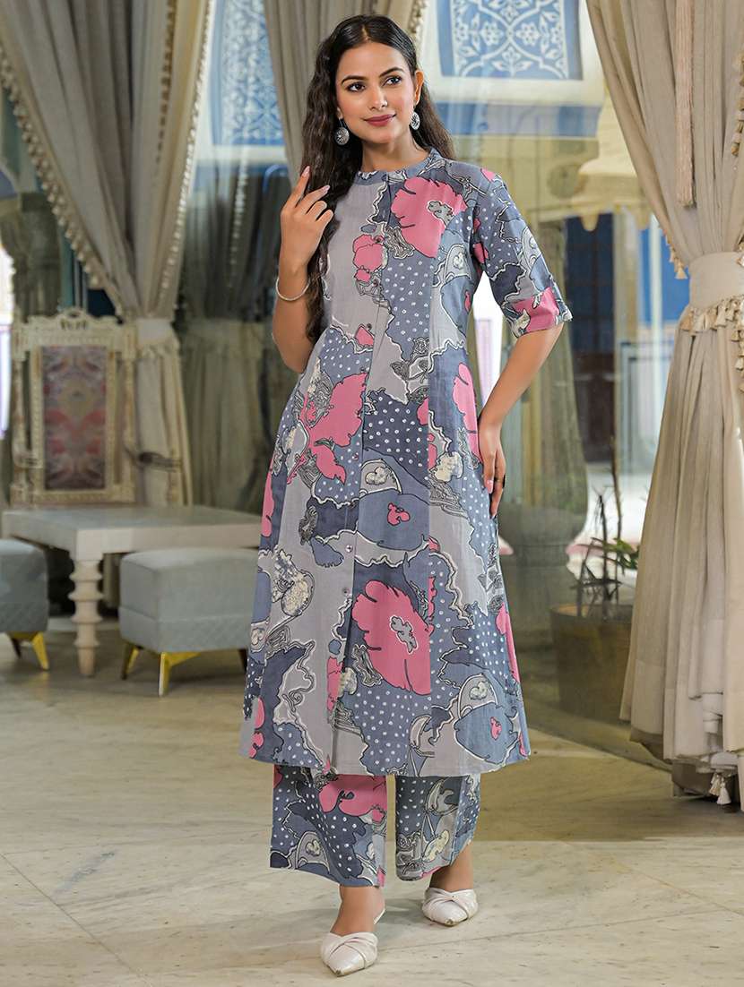 women printed roll up sleeve kurta pant set