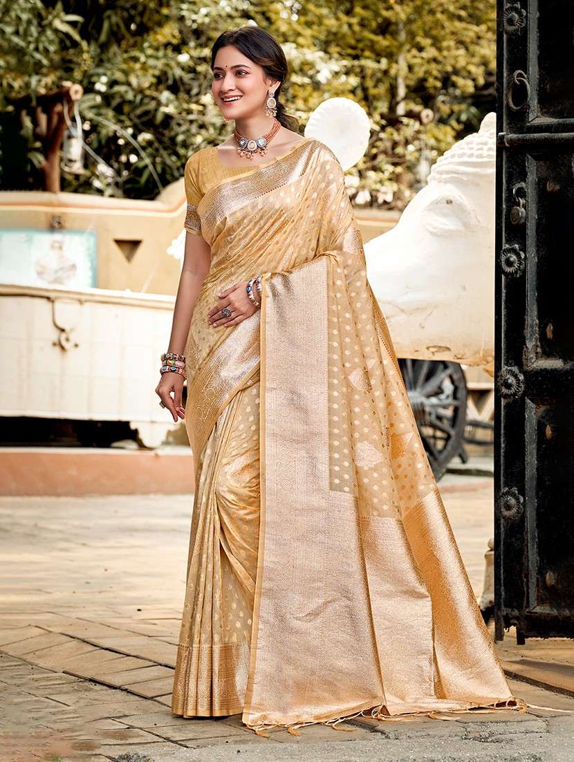women self design assam silk saree with blouse