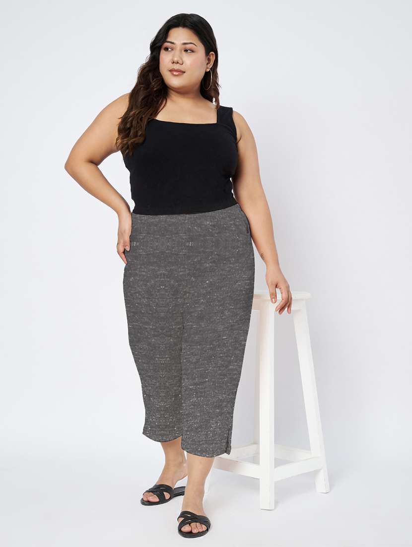 women plus size solid mid rise capri - 22109456 -  Standard Image - 4