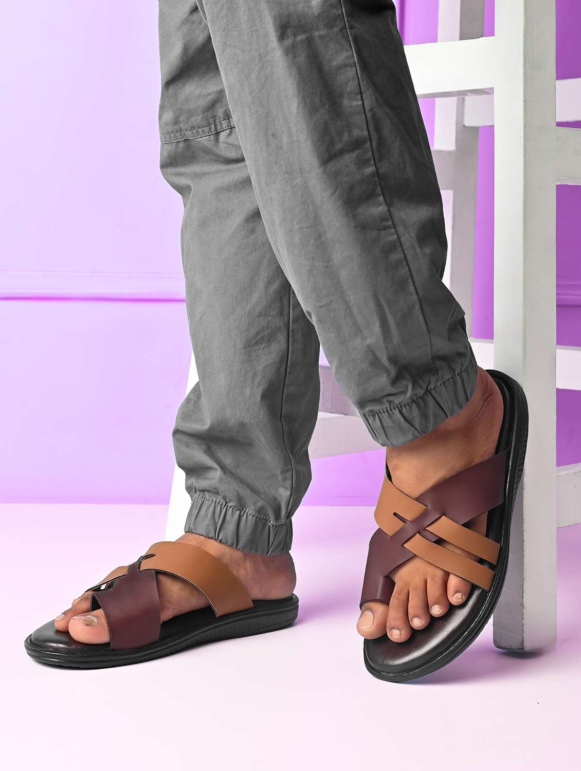 men color block one toe sandal - 22109481 -  Standard Image - 1