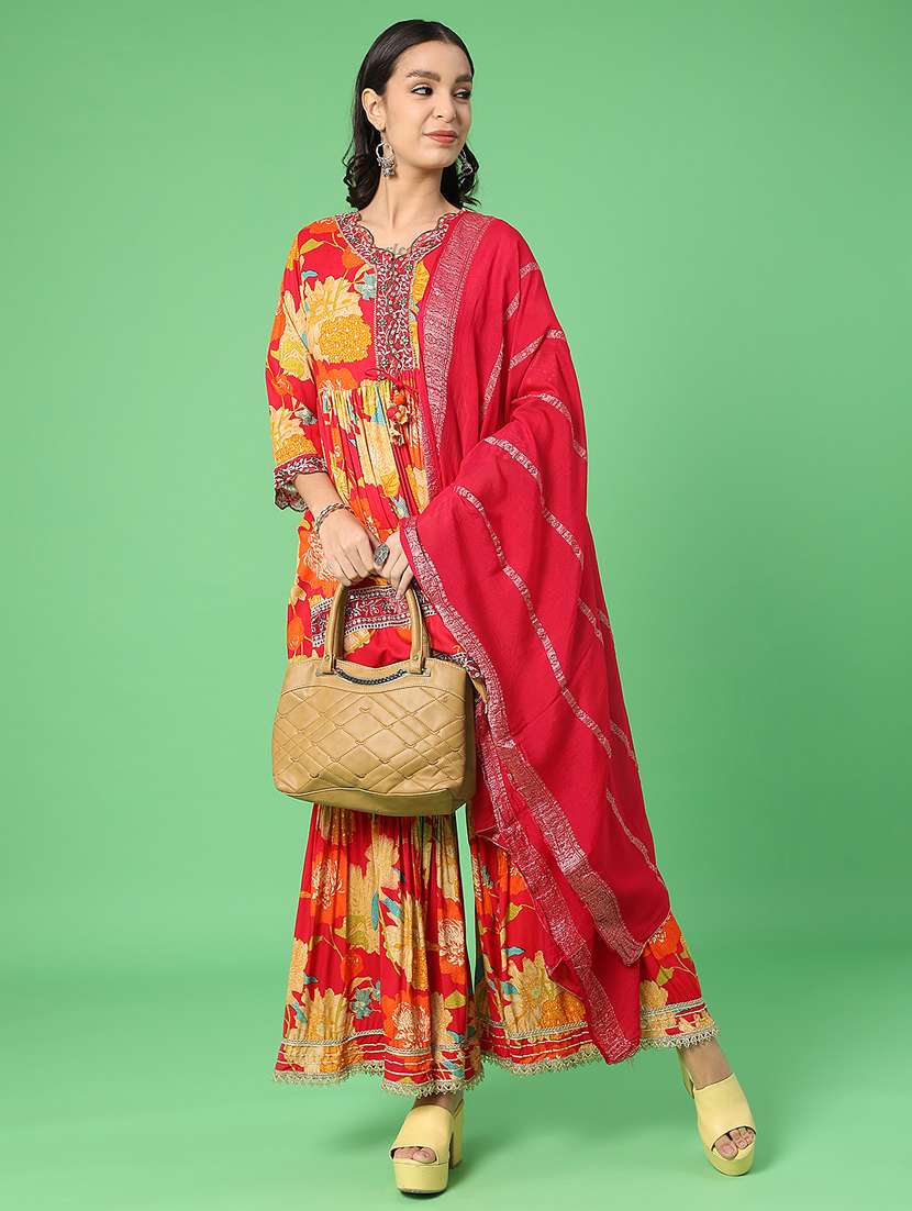 women floral three quarter sleeve kurta sharara with dupatta set - 22110686 -  Standard Image - 1