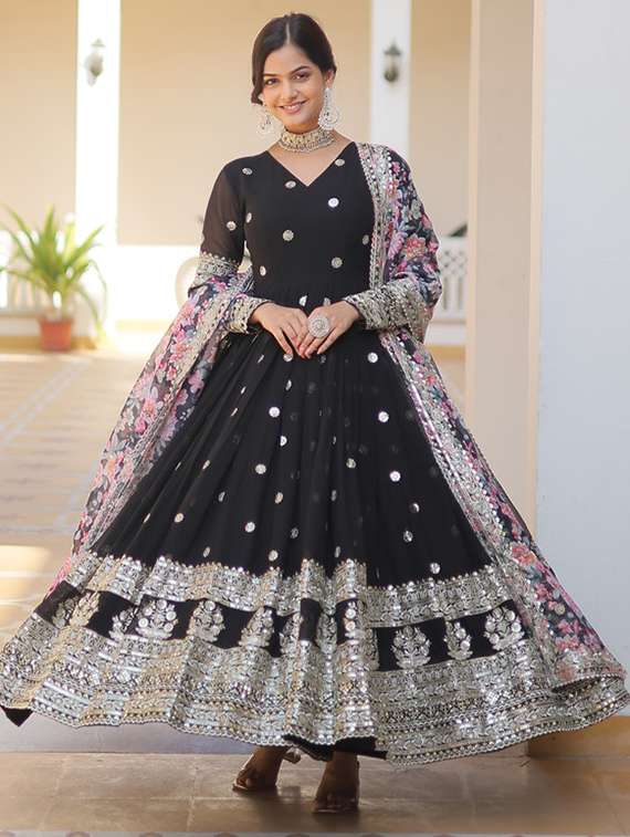 women solid with work long sleeve kurta dupatta set