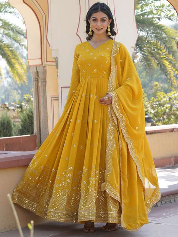 women solid with work long sleeve kurta dupatta set