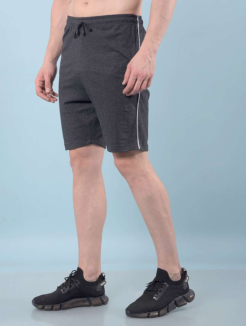 men solid mid rise regular fit bermuda shorts - 22112157 -  Standard Image - 1